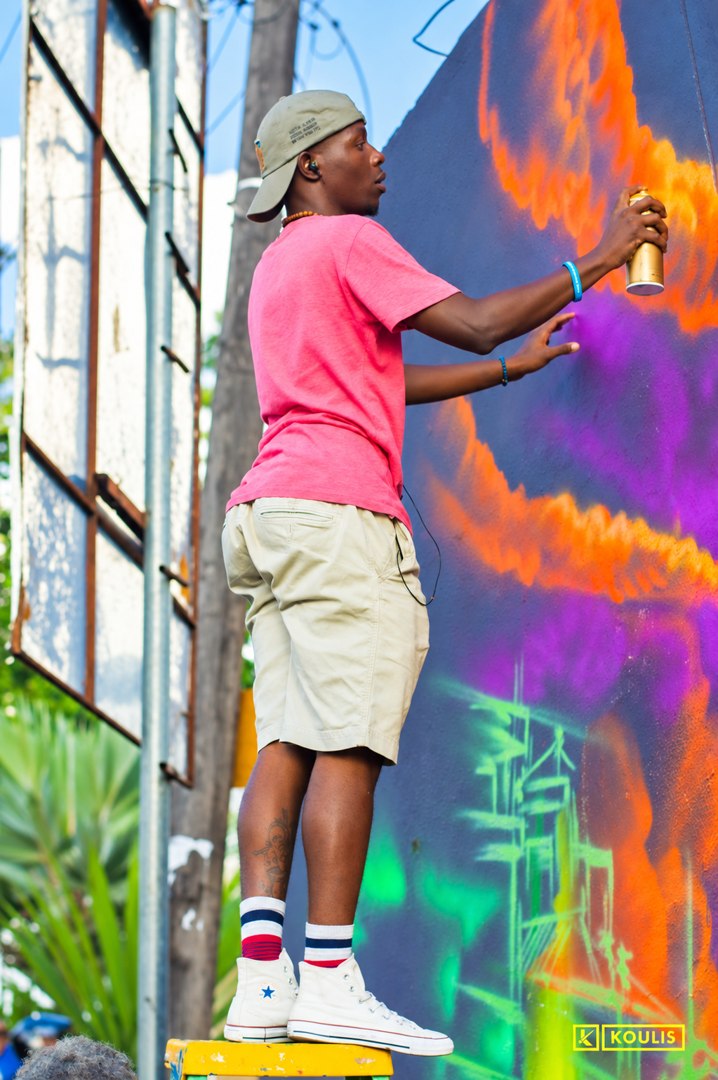 Colour in motion: creating a mural.